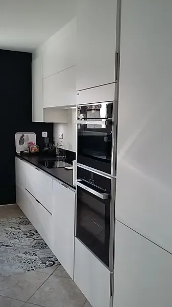 Cuisine SieMatic S3K avec installation d'un châssis Atelier, dans la région de Besançon